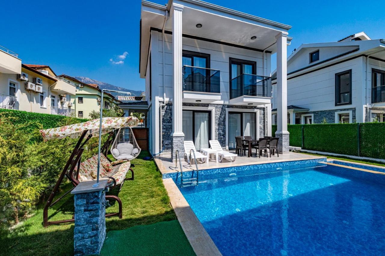 Salkim- 4 Bedroom Holiday Villa In Oludeniz Fethiye Exteriér fotografie